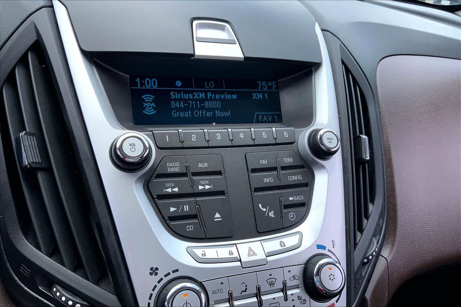 Used 2011 Chevrolet Equinox LTZ FWD image 29