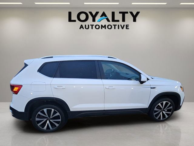 Used 2024 Volkswagen Taos SE image 6