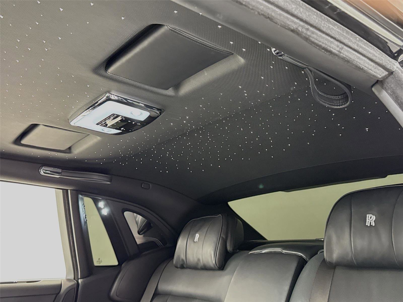 Used 2019 Rolls-Royce Phantom Sedan image 27