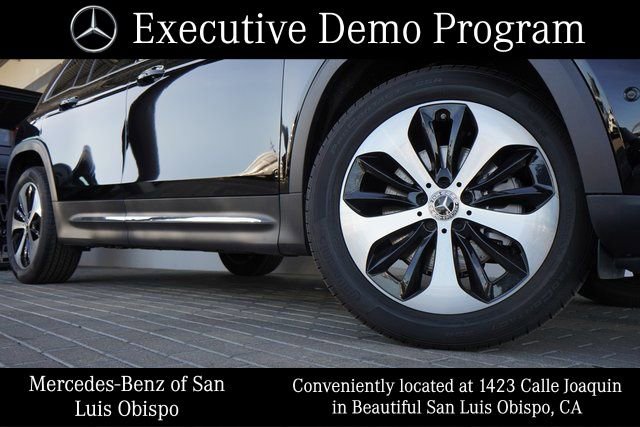 Used 2025 Mercedes-Benz GLB 250 GLB 250 image 10