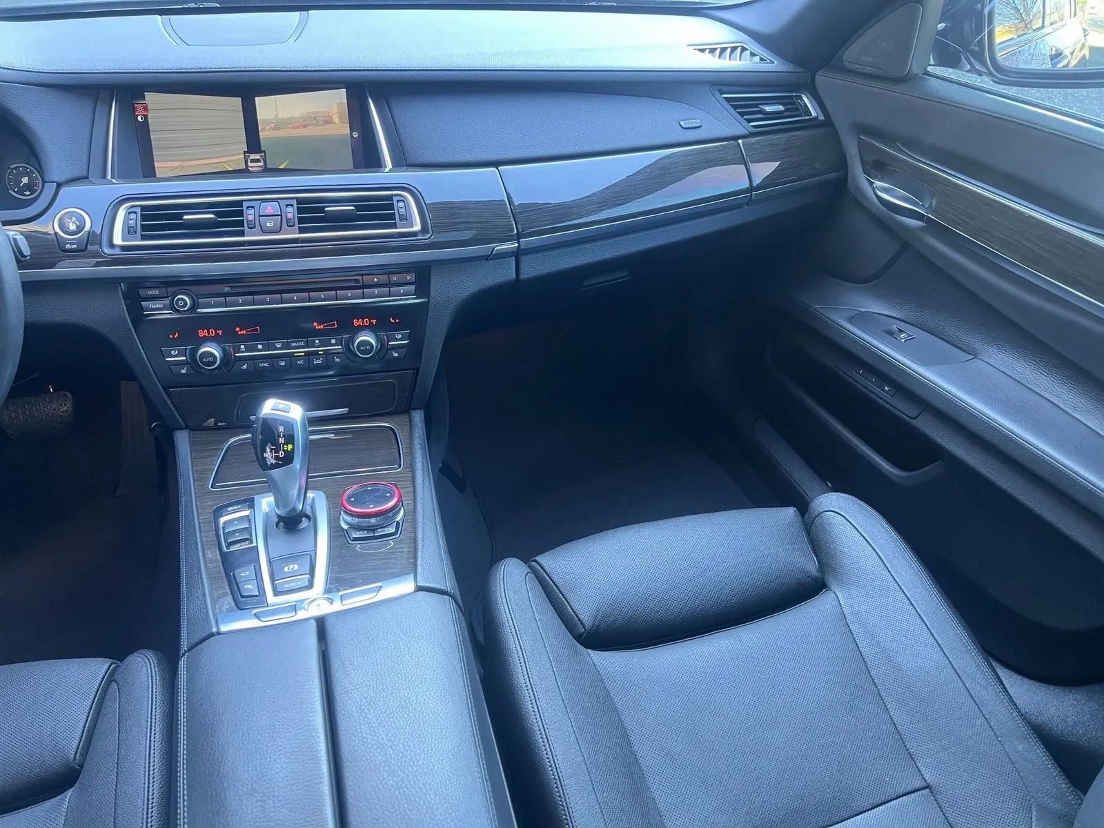 Used 2015 BMW 740i 740i Sedan 4D image 18