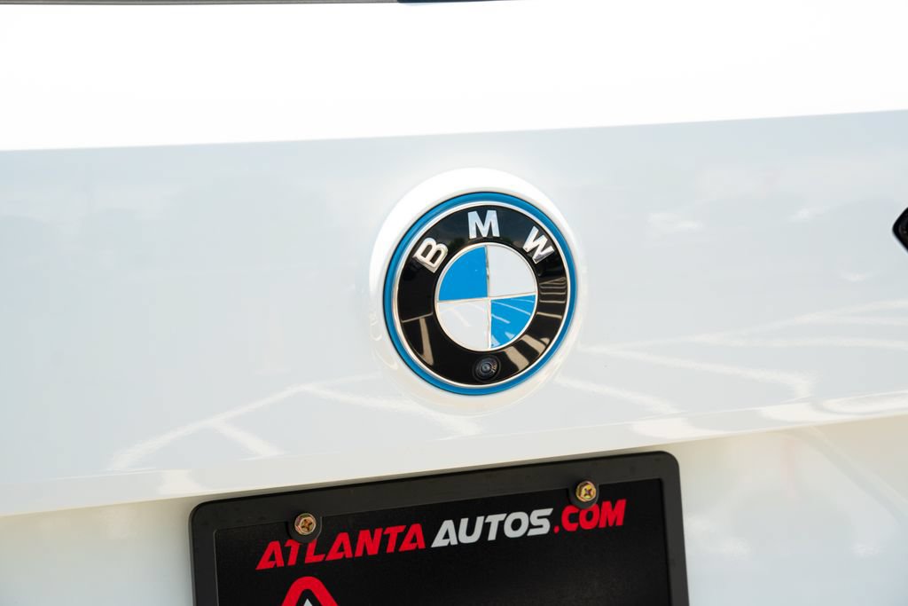 Used 2024 BMW iX xDrive50 w/ Premium Package AWD/4WD image 17