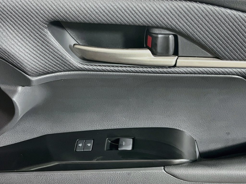 New 2026 Toyota Camry SE FWD image 31