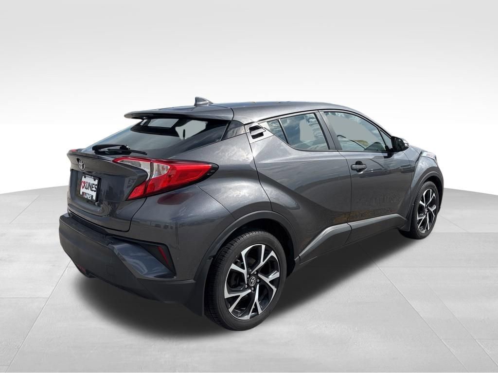 Used 2018 Toyota C-HR XLE image 11