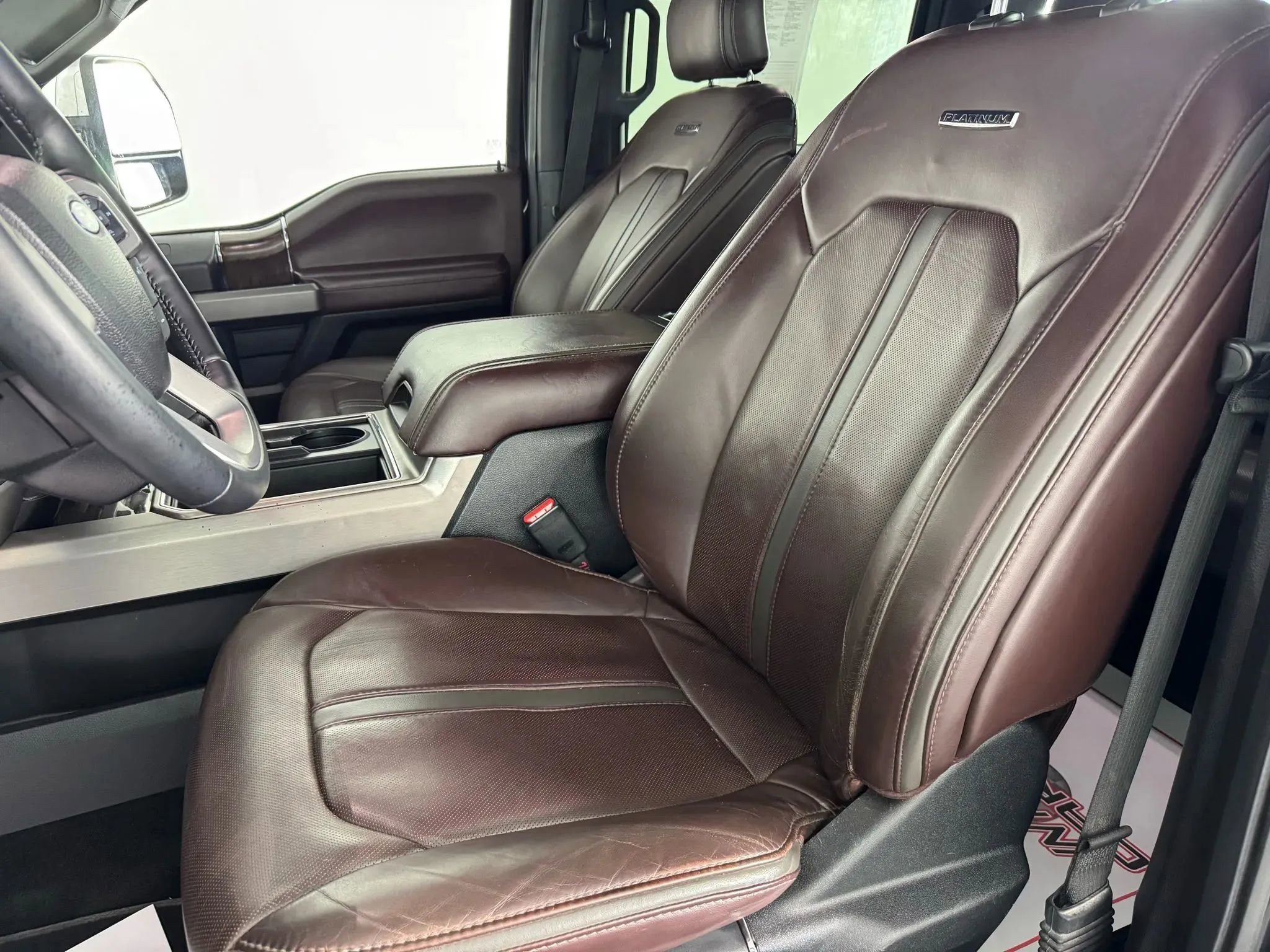 Used 2017 Ford F250 Platinum w/ Platinum Ultimate Package image 32