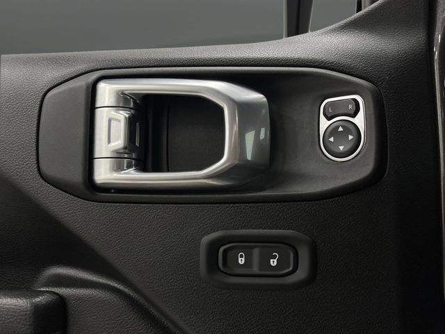 Used 2024 Jeep Wrangler Unlimited Rubicon image 27