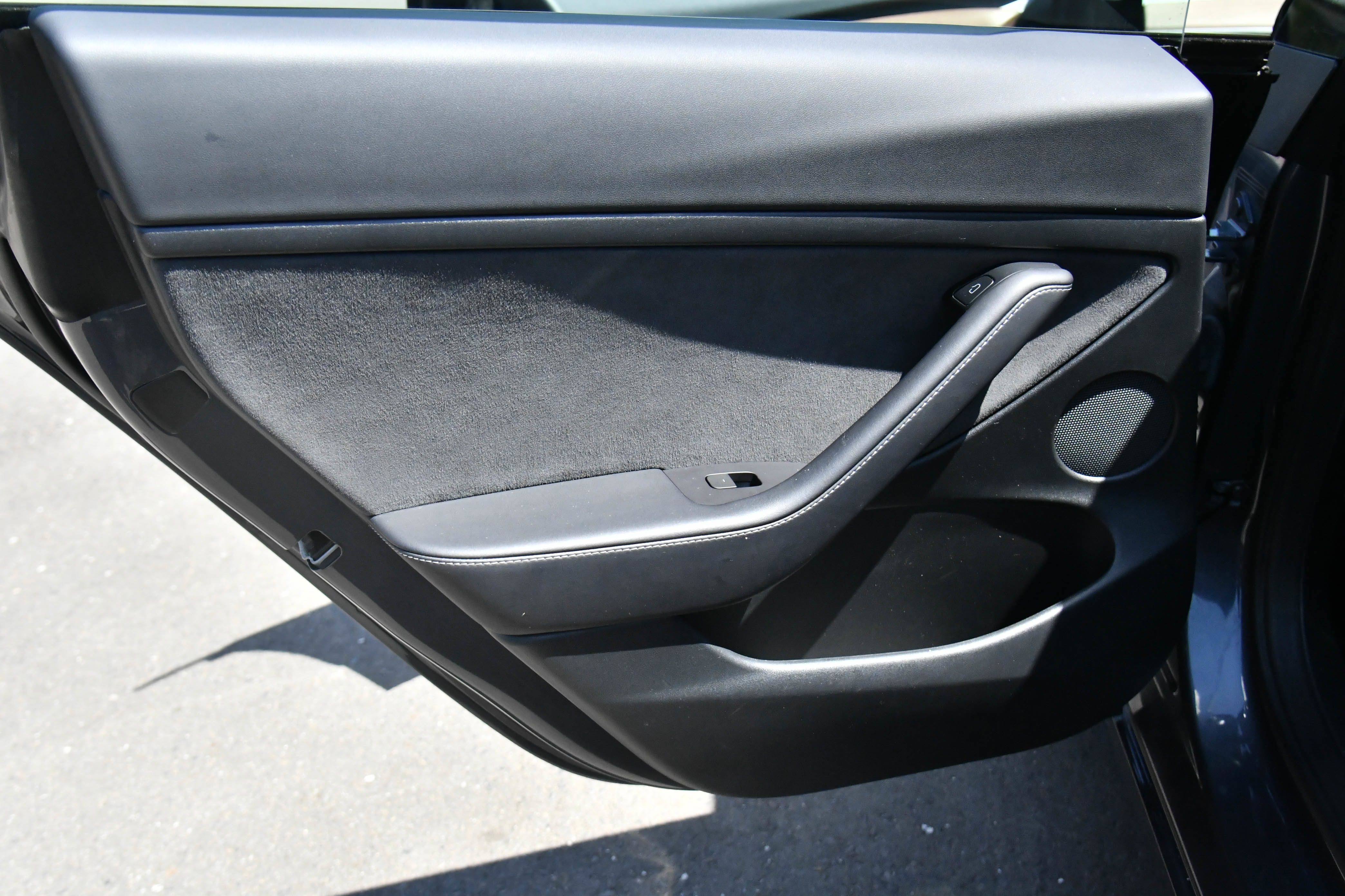 Used 2023 Tesla Model 3 Standard Range RWD image 32