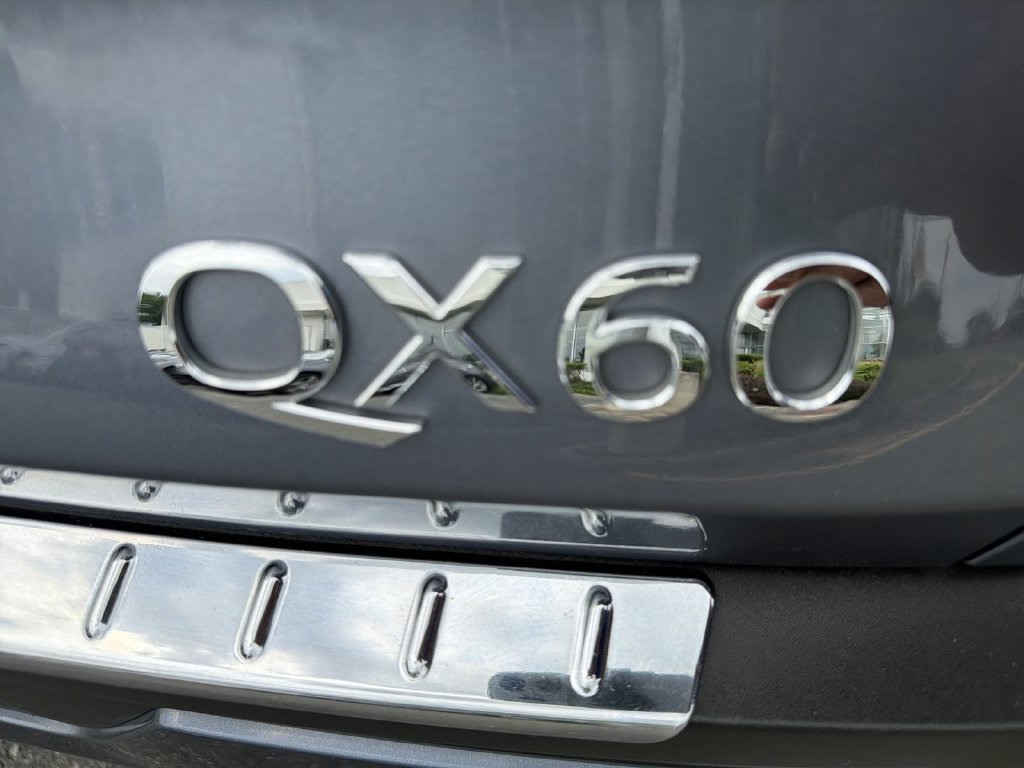 Used 2023 INFINITI QX60 Sensory AWD/4WD image 15
