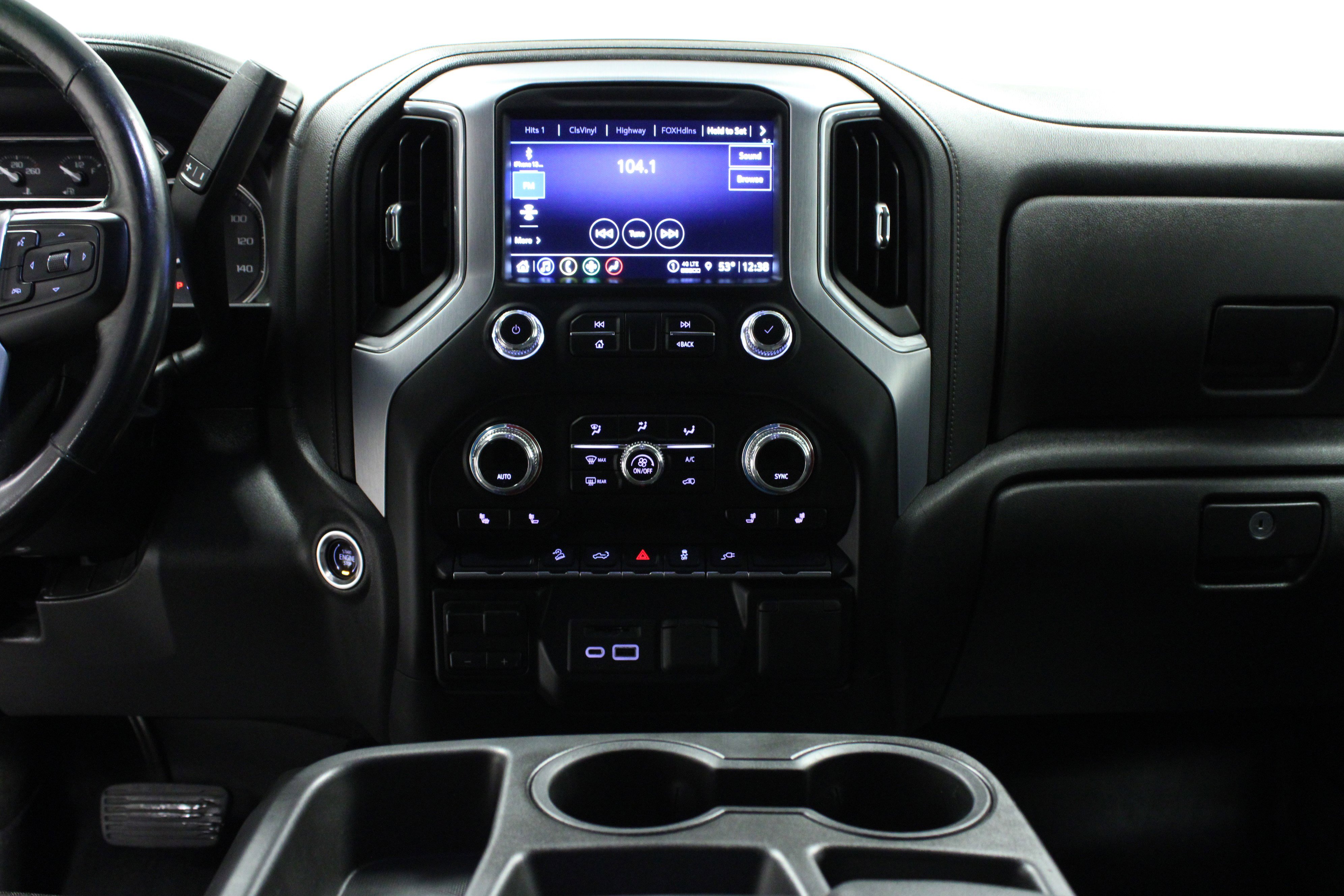 Used 2022 GMC Sierra 2500 SLE w/ SLE Value Package; image 18