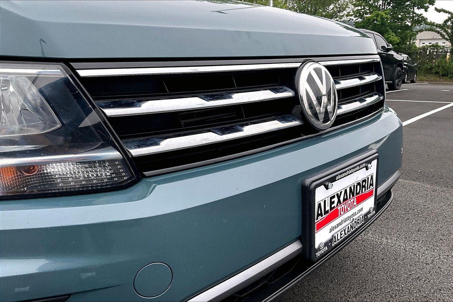 Used 2021 Volkswagen Tiguan SE w/ Panoramic Sunroof Package AWD/4WD image 29