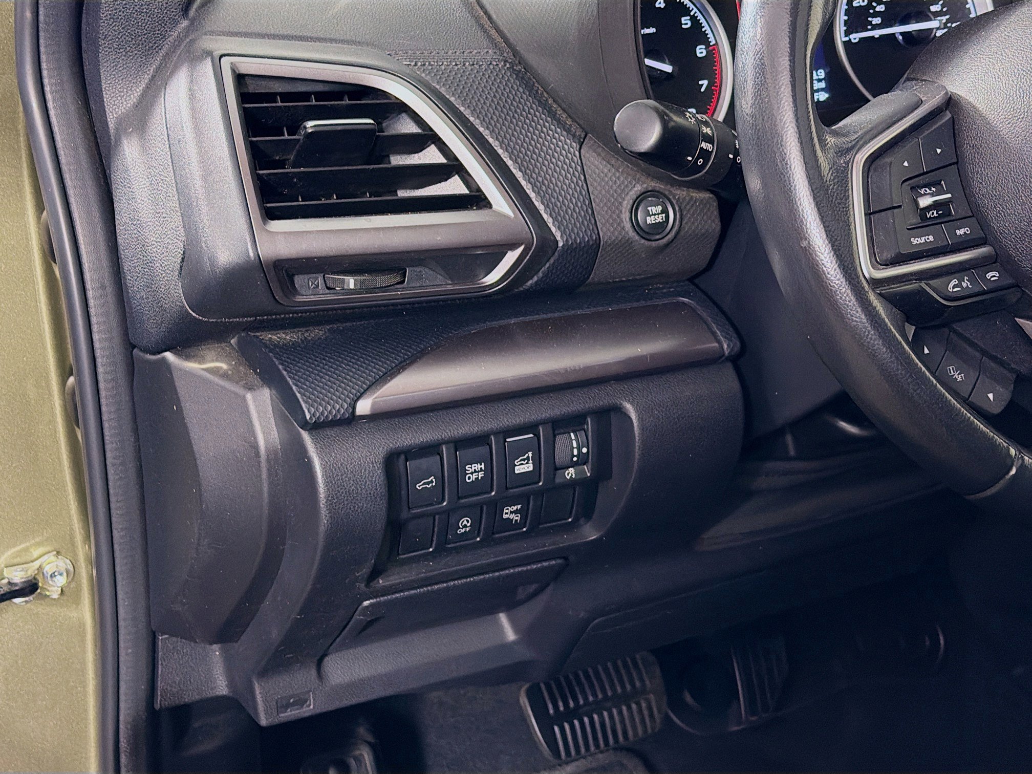 Used 2023 Subaru Forester Premium image 11