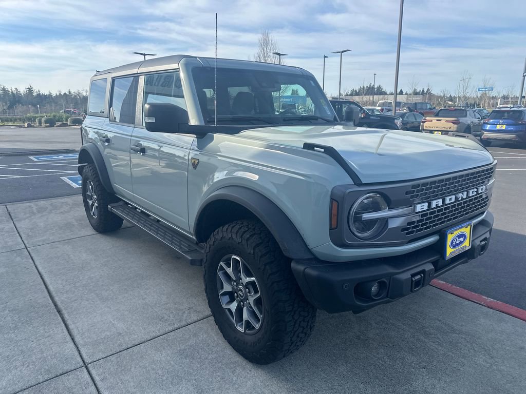 Used 2023 Ford Bronco Badlands image 6
