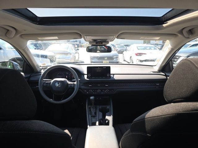 Used 2024 Honda Accord EX image 5