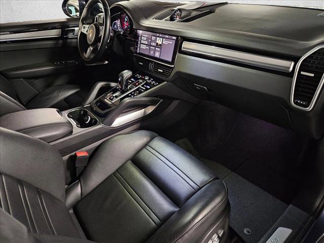 Used 2019 Porsche Cayenne Turbo image 21