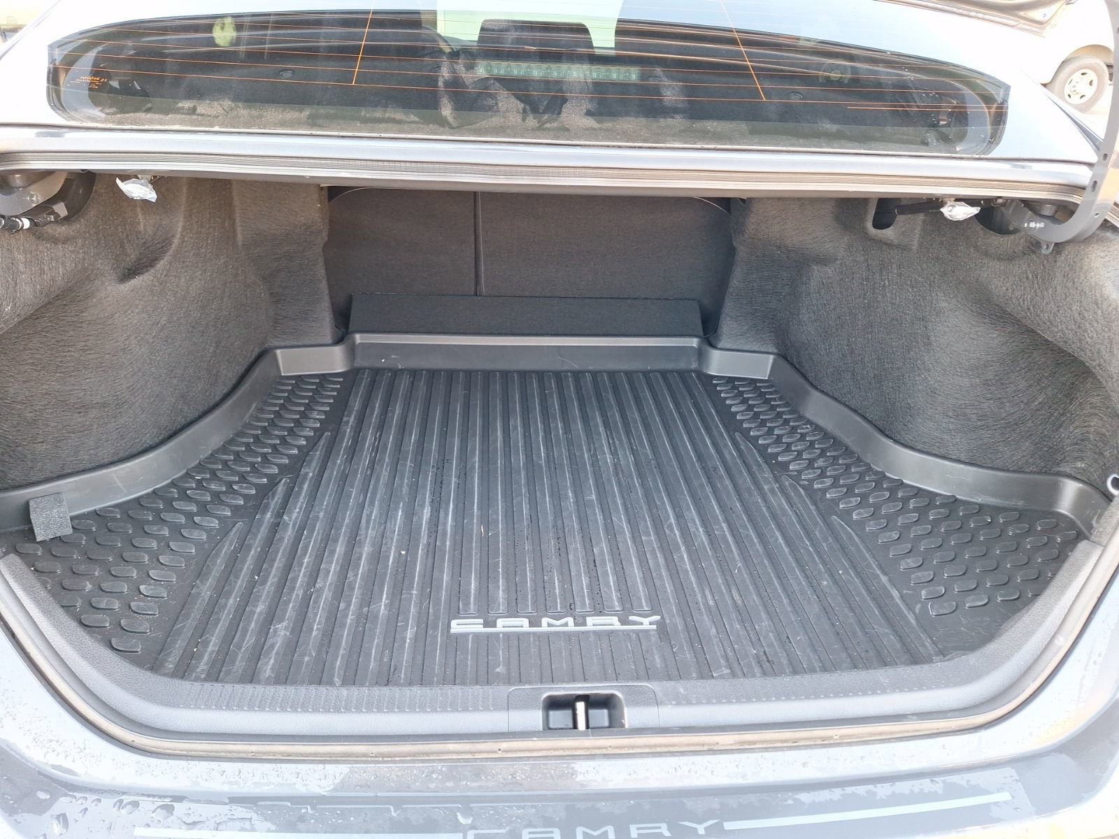 Used 2025 Toyota Camry LE image 37