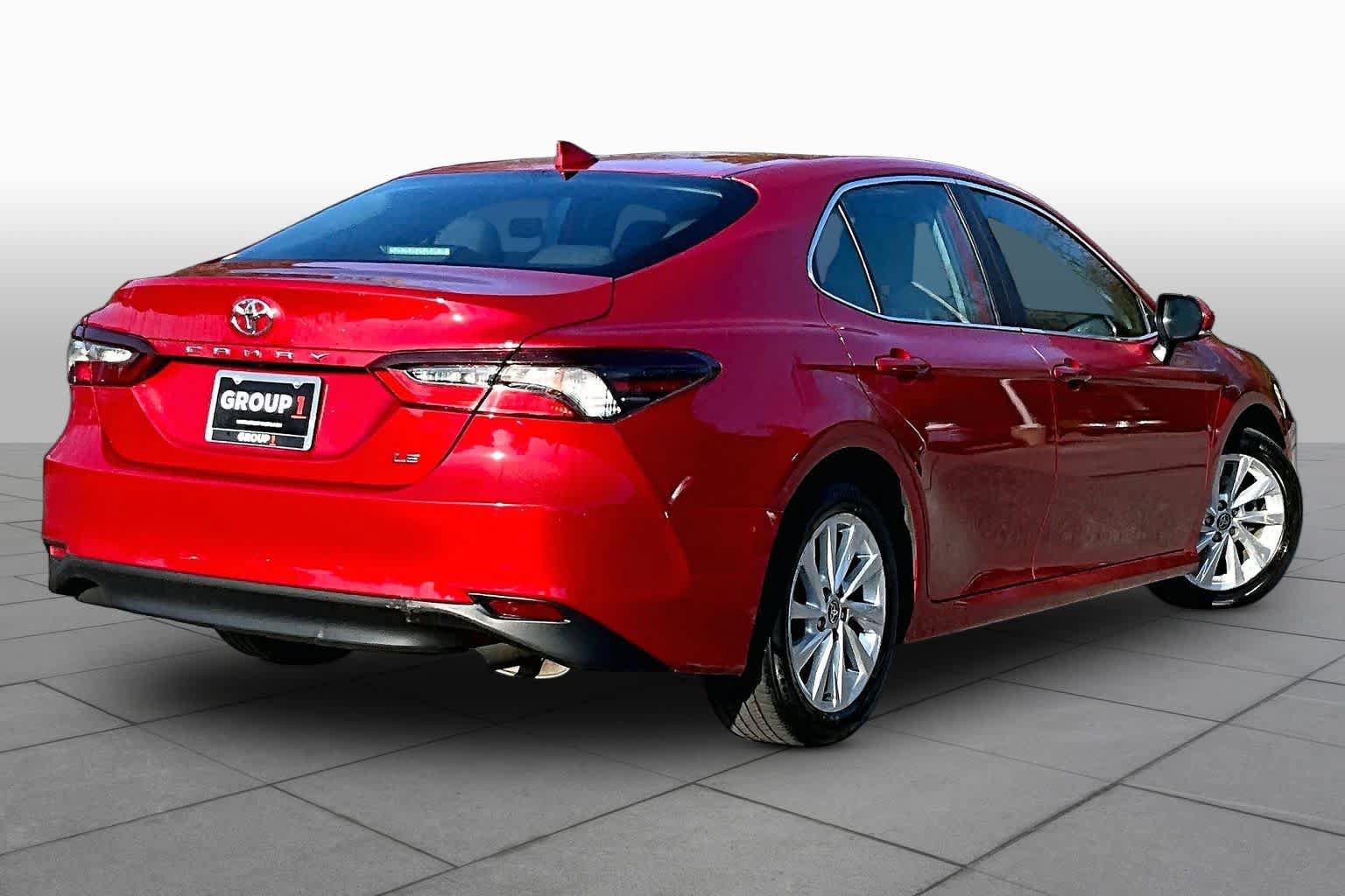 Used 2023 Toyota Camry LE w/ Convenience Package FWD image 12