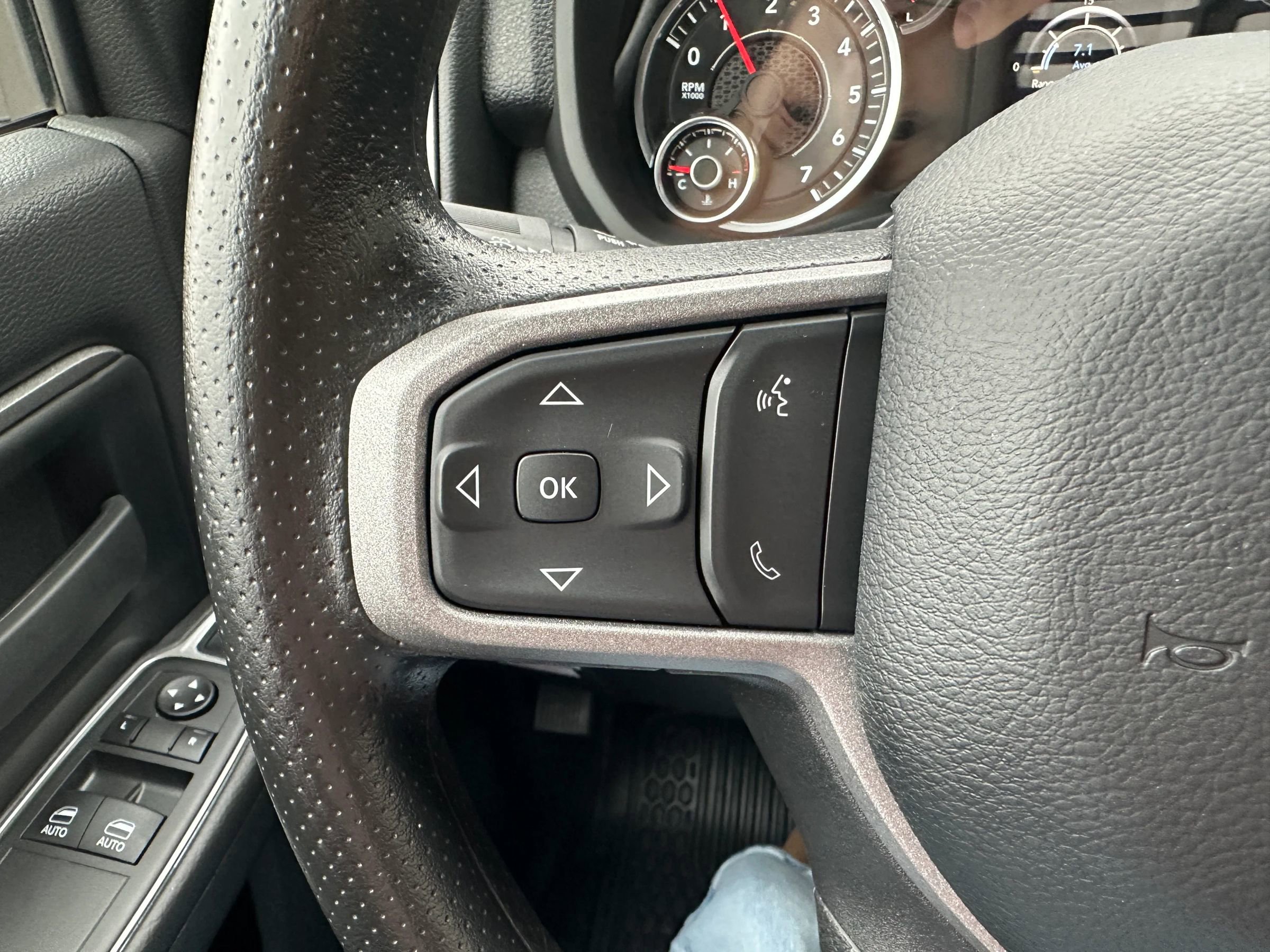 Used 2024 RAM 3500 Tradesman image 18