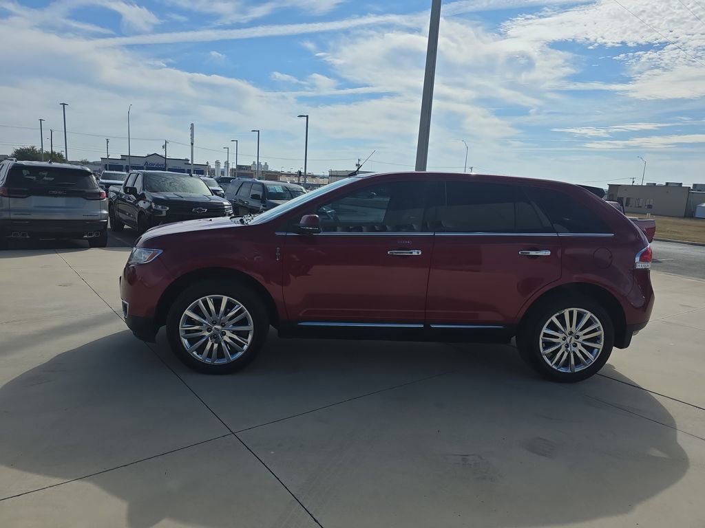 Used 2015 Lincoln MKX FWD w/ Equipment Group 102A image 4