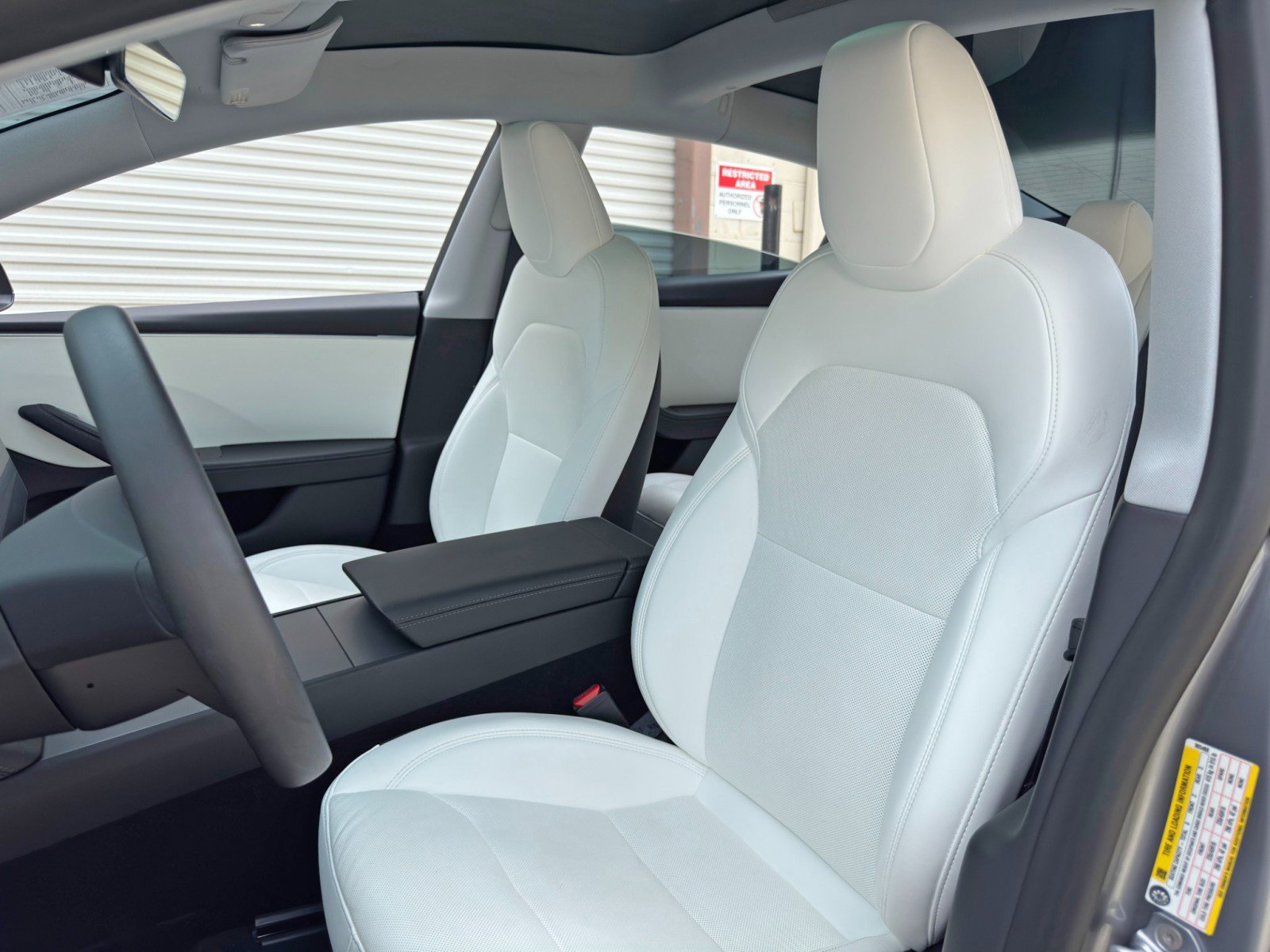 Used 2025 Tesla Model 3 RWD image 41