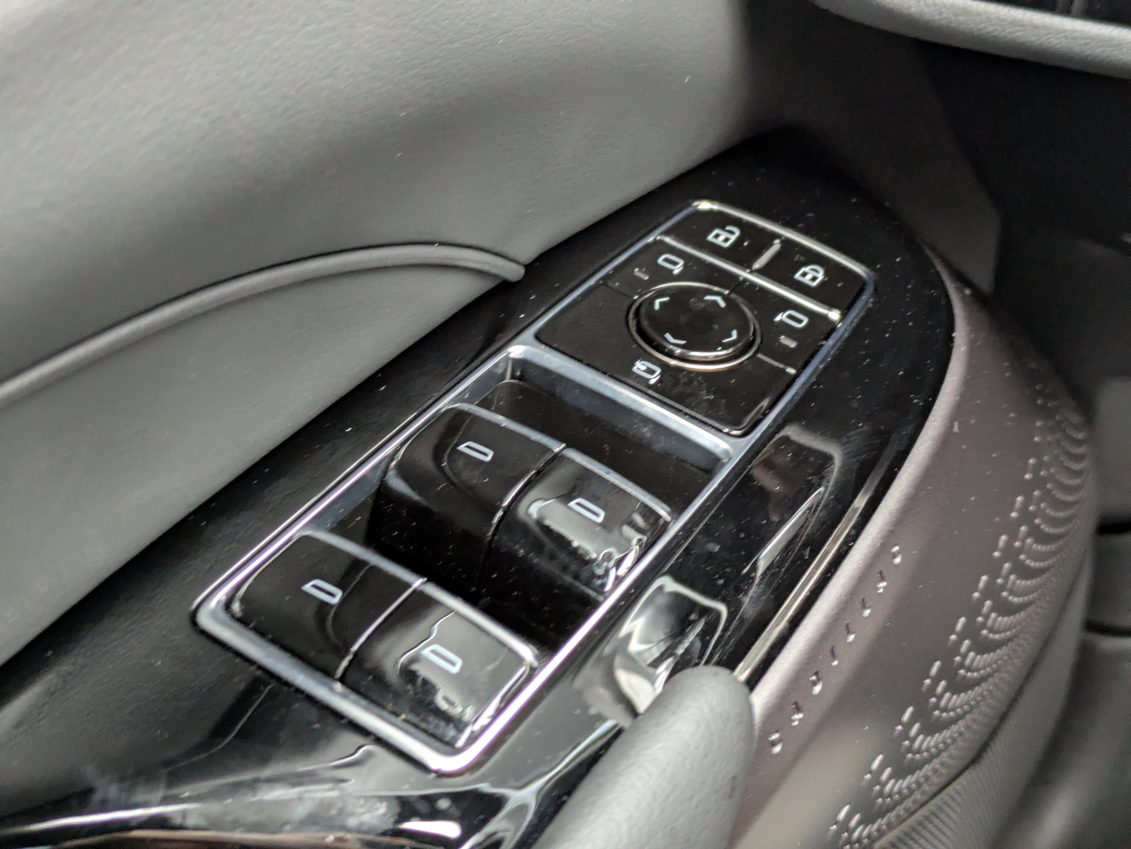 New 2025 Cadillac Lyriq Luxury image 19