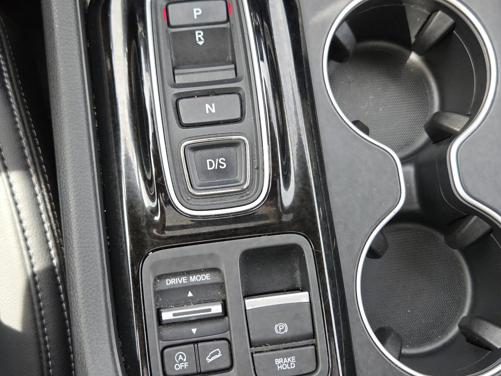 Certified 2025 Honda Pilot Touring image 36
