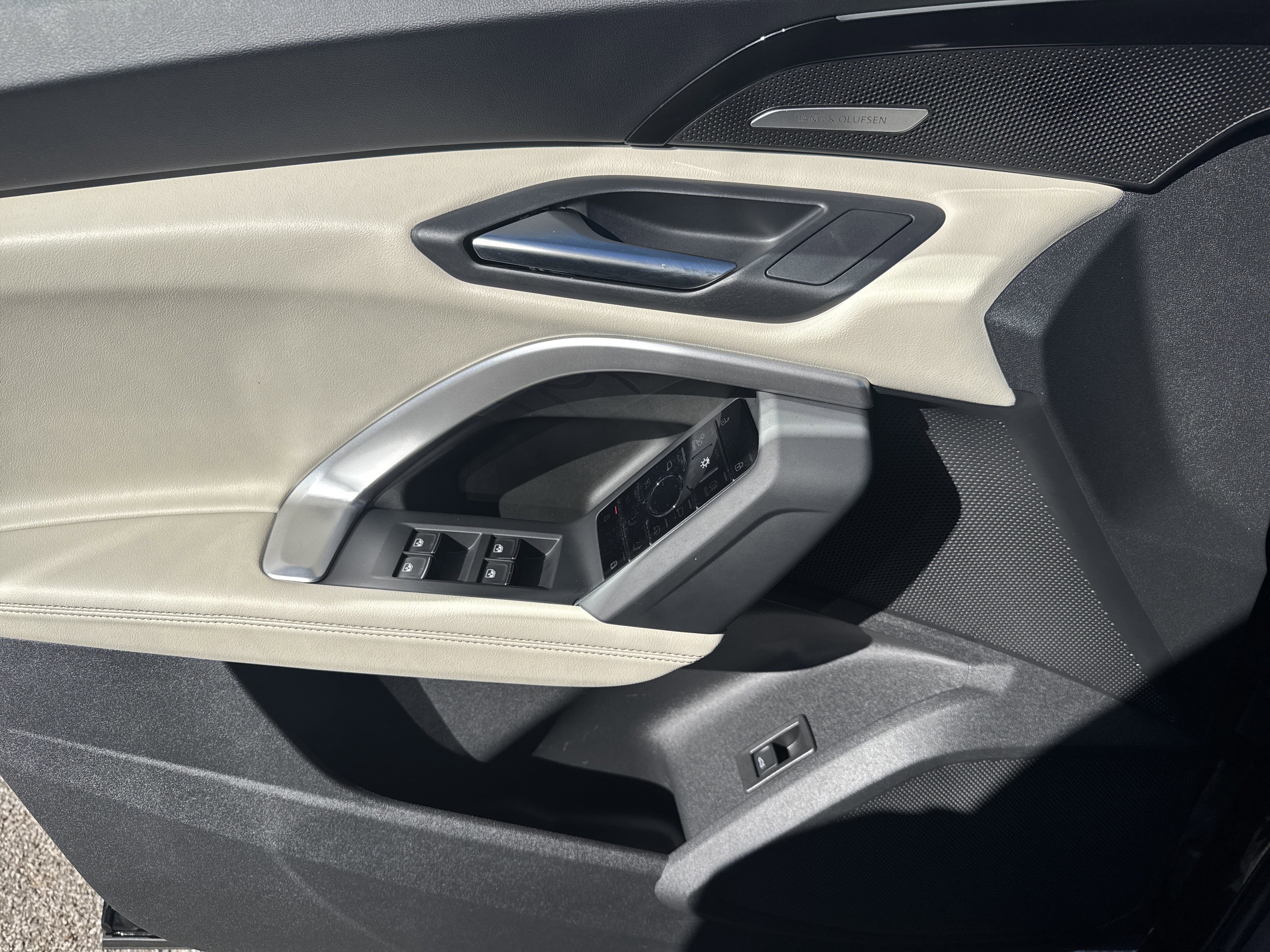 Used 2025 Audi Q5 Premium Plus w/ Premium Plus image 9