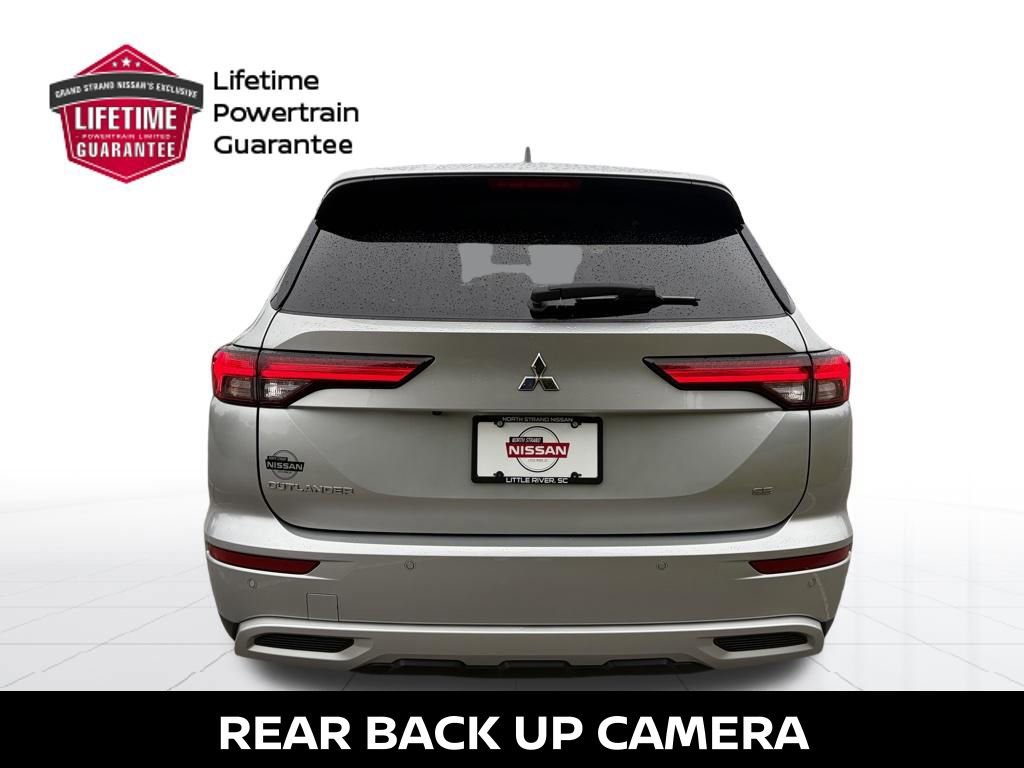 Used 2024 Mitsubishi Outlander SE image 5