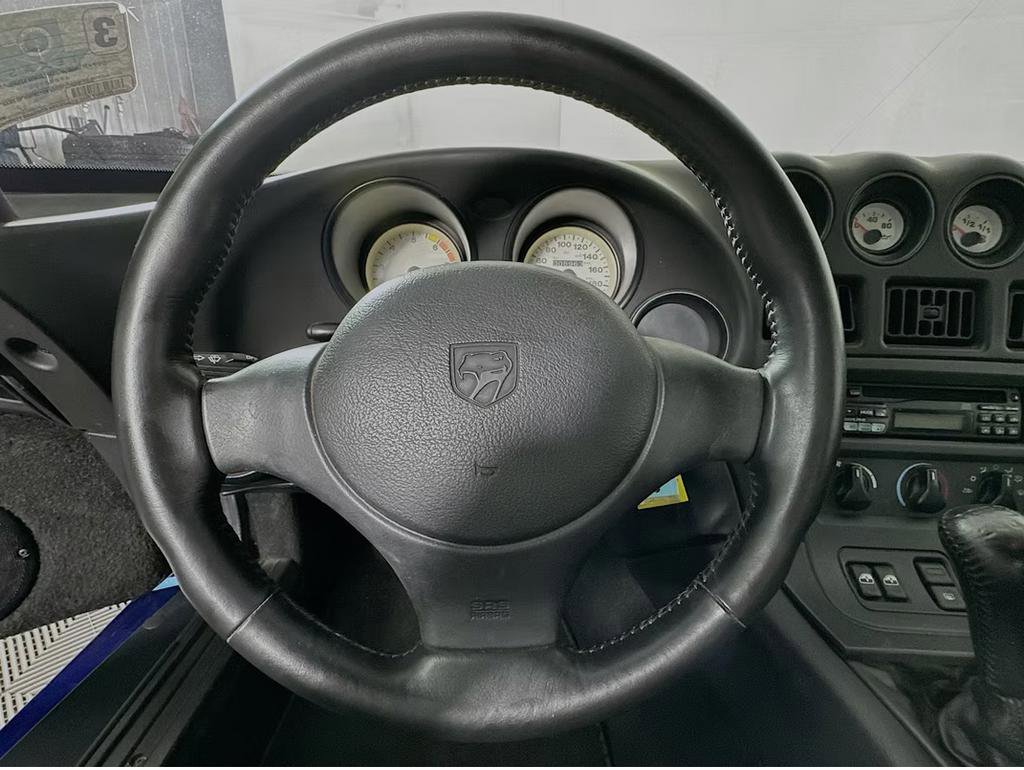 Used 1997 Dodge Viper GTS RWD image 12