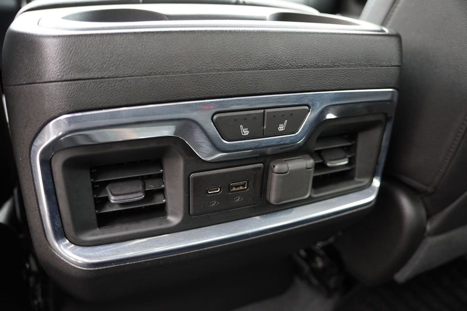 Certified 2022 Chevrolet Silverado 2500 LTZ w/ LTZ Plus Package image 21