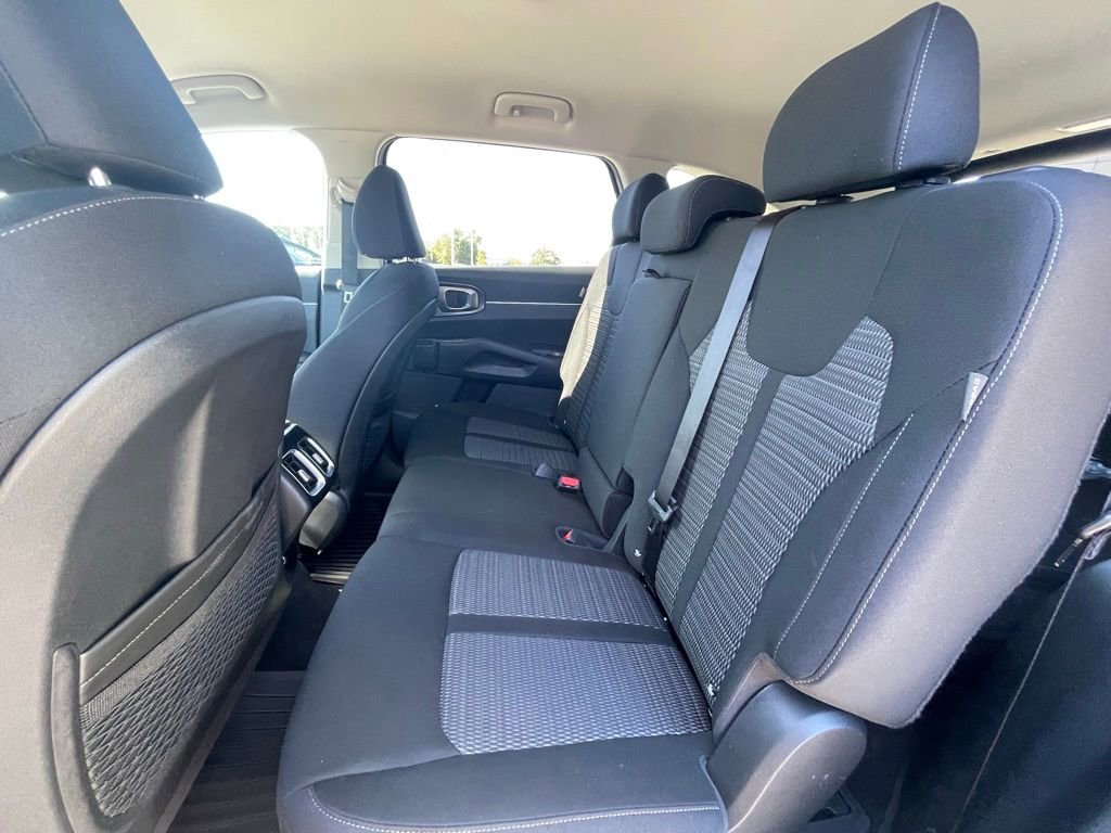 New 2026 Kia Sorento LX image 24