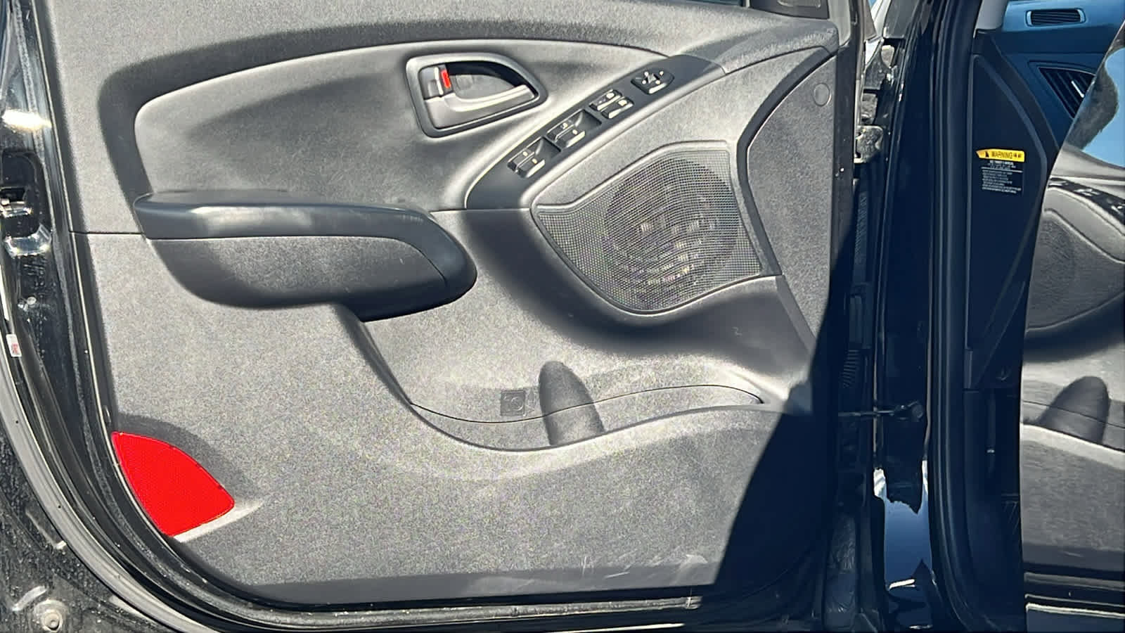 Used 2015 Hyundai Tucson SE image 23