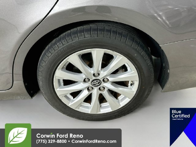 Used 2018 Toyota Camry LE FWD image 33