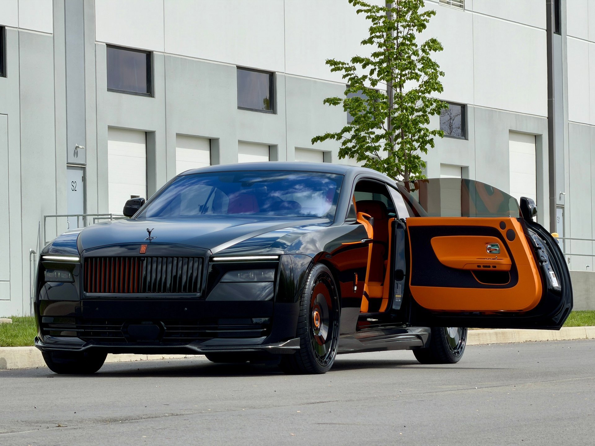 Used 2024 Rolls-Royce Spectre w/ Spectre Launch Package AWD/4WD image 12