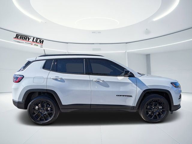 New 2026 Jeep Compass Latitude AWD/4WD image 2