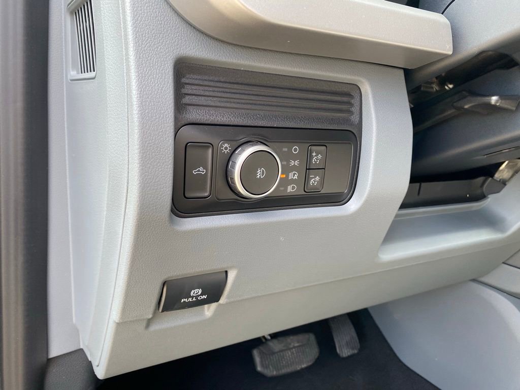 New 2026 Ford F350 XLT w/ 360-Degree Camera Package image 16