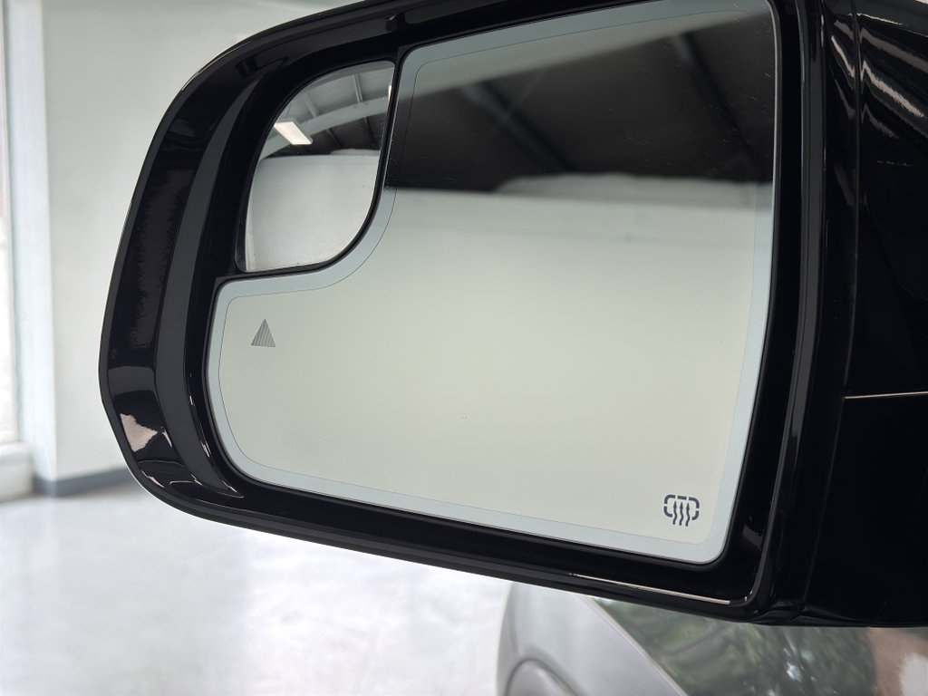 Used 2024 Jeep Wagoneer Series II image 14