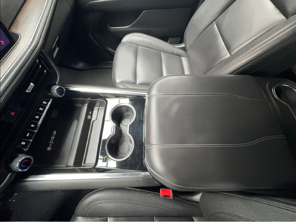 Used 2025 Chevrolet Tahoe LT RWD image 50