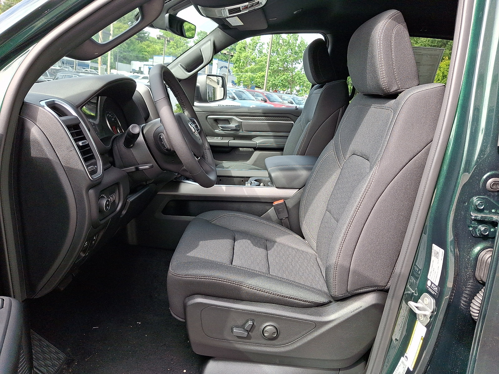 New 2026 RAM 1500 Big Horn AWD/4WD image 9