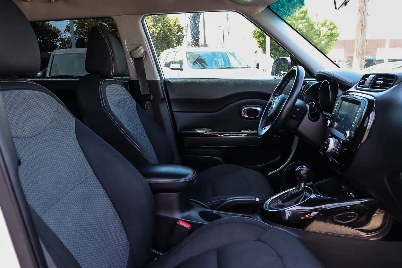 Used 2019 Kia Soul + w/ Audio Package FWD image 23