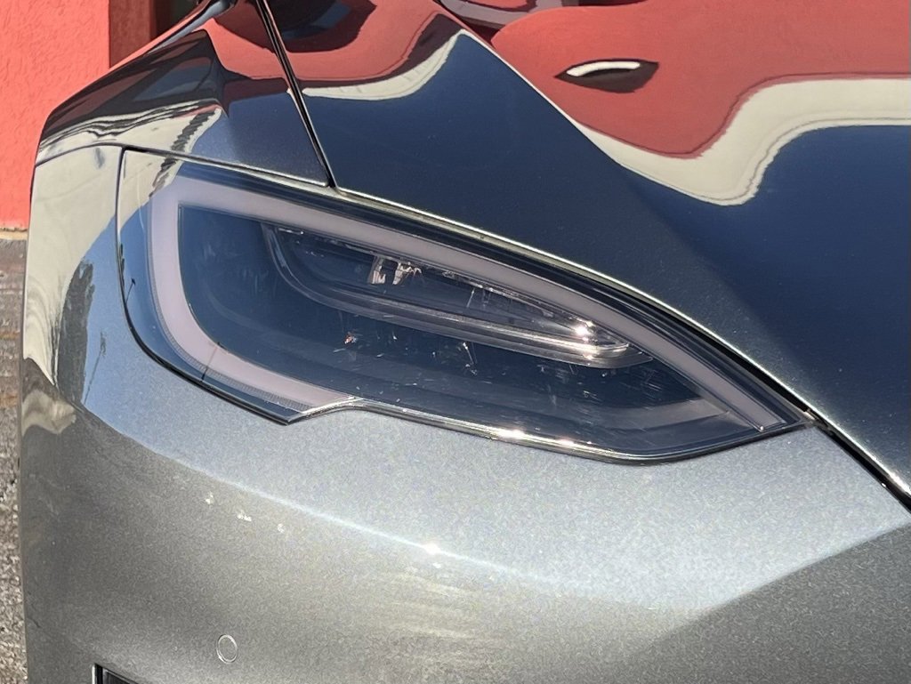 Used 2021 Tesla Model S Plaid image 13