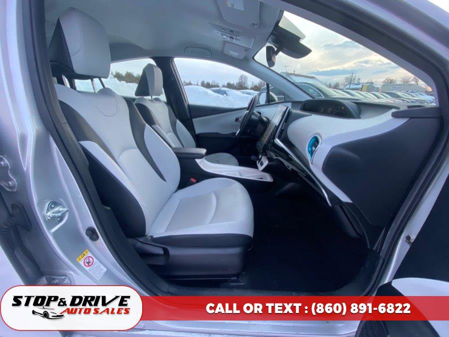 Used 2018 Toyota Prius Prime Advanced FWD image 18