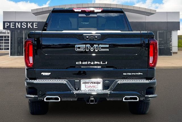 Used 2025 GMC Sierra 1500 Denali Ultimate AWD/4WD image 4