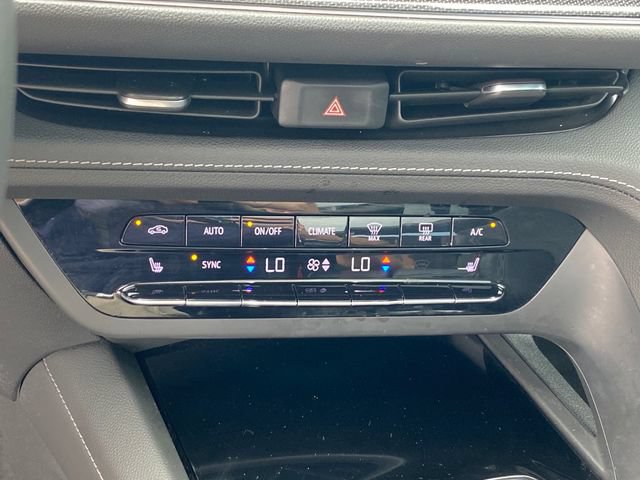 Certified 2023 Buick Envision Essence w/ Sport Touring Package AWD/4WD image 12