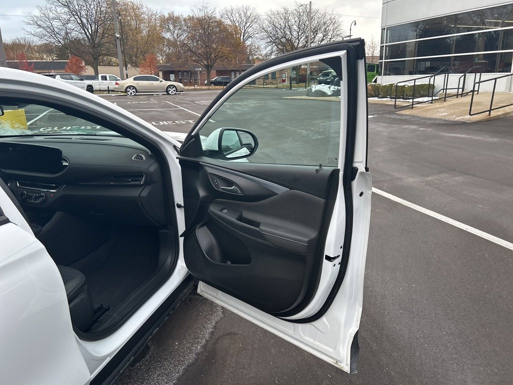 Used 2024 Buick Envista Preferred w/ Convenience I Package image 17