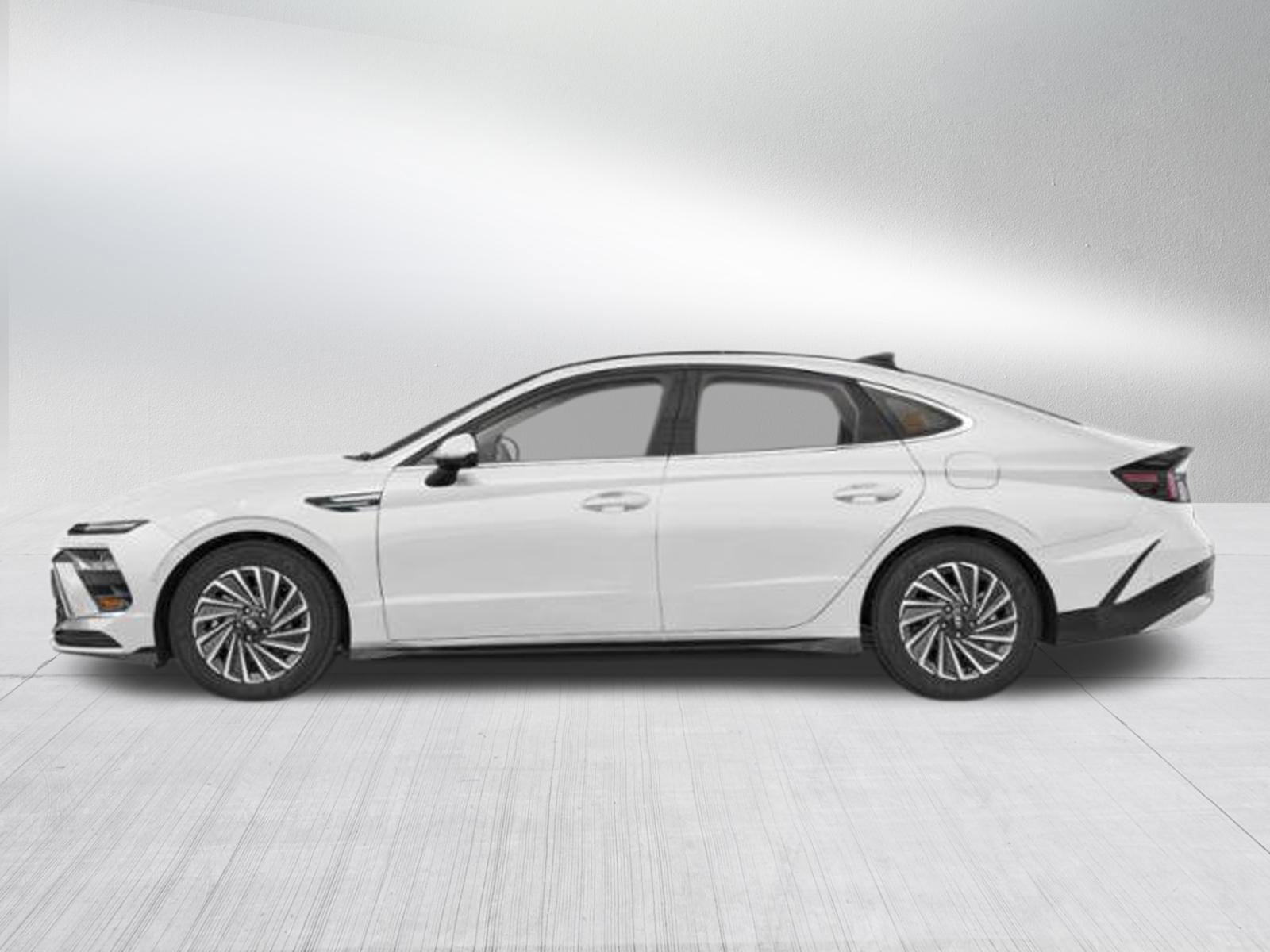 New 2026 Hyundai Sonata Limited FWD image 2