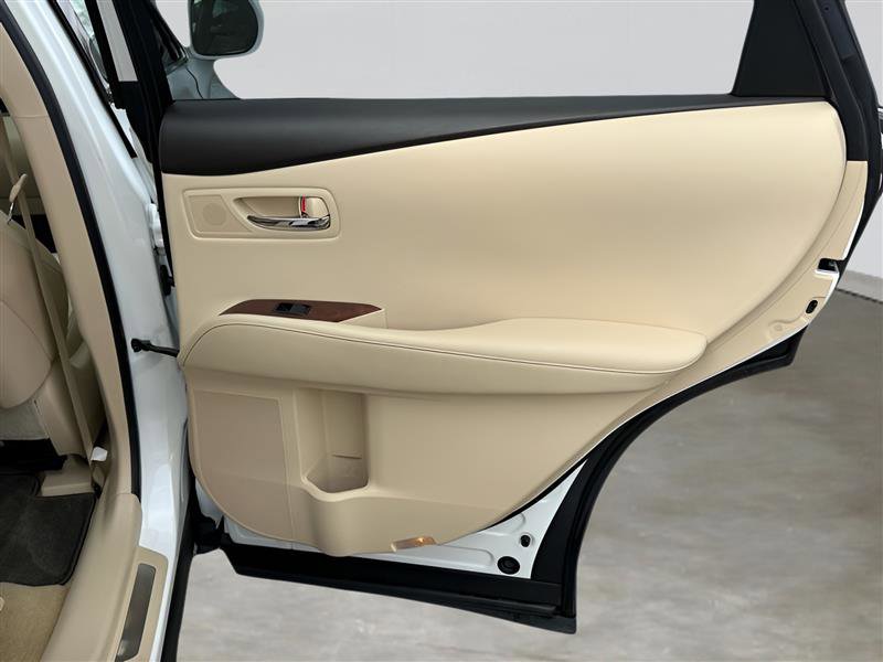 Used 2013 Lexus RX 450h AWD image 27