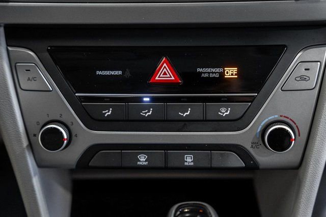 Used 2017 Hyundai Elantra SE image 16