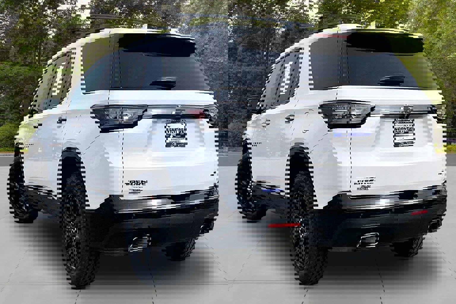 Used 2021 Chevrolet Traverse Premier w/ Redline Edition image 4