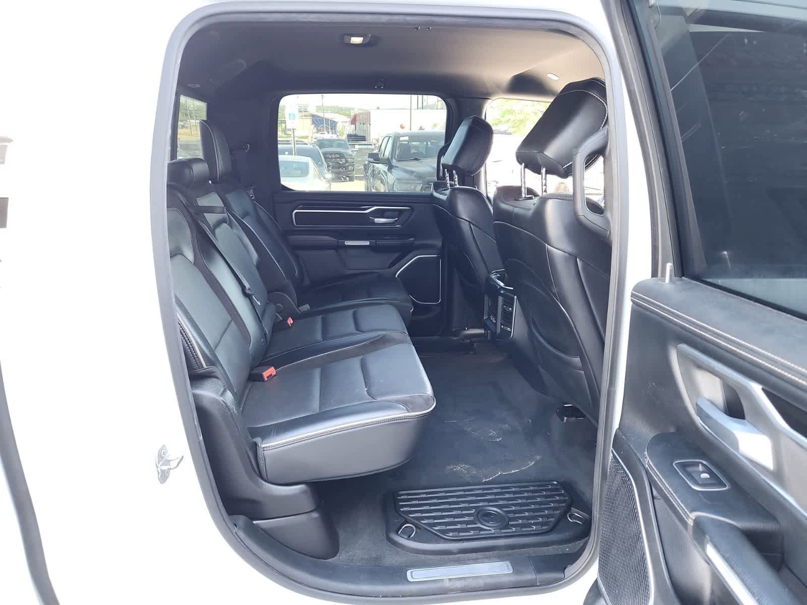 Used 2019 RAM 1500 Laramie w/ Sport Appearance Package AWD/4WD image 22