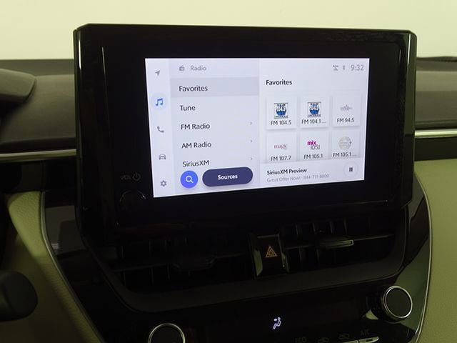 Used 2023 Toyota Corolla LE image 27